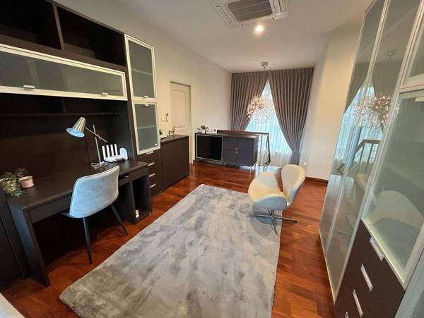 ขาย/ให้เช่า บ้าน สไตล์รีสอร์ต ในหมู่บ้านวินด์มิลล์พาร์ค ปรับปรุงใหม่ทั้งหลัง ตกแต่งพร้อมอยู่